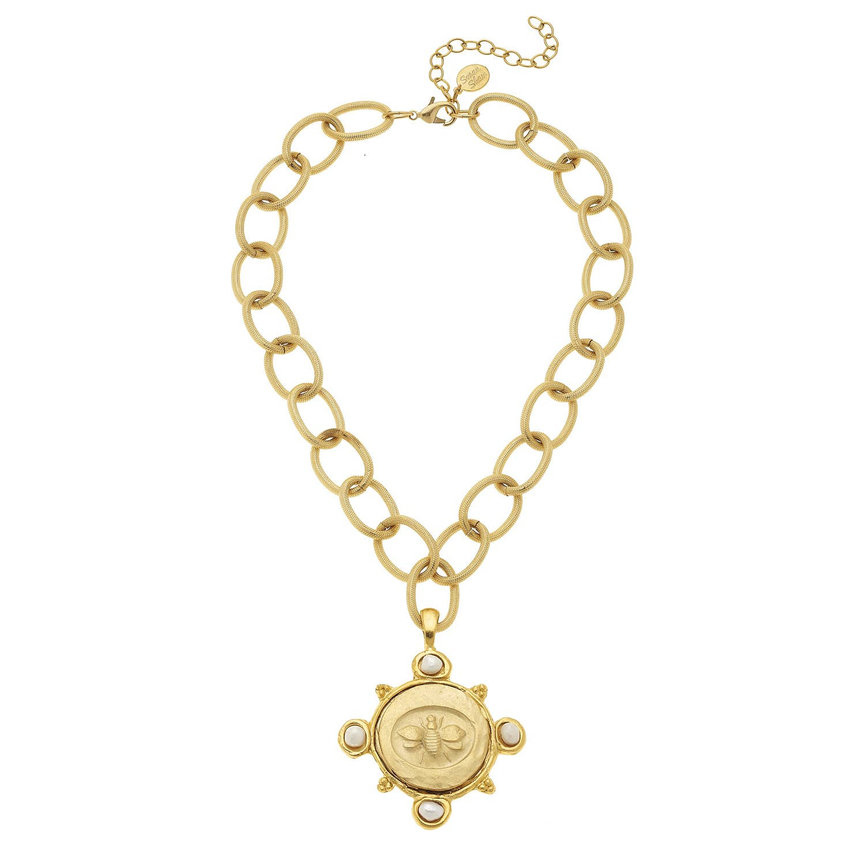 Bee w/Handset Genuine Freshwater Pearls Necklace