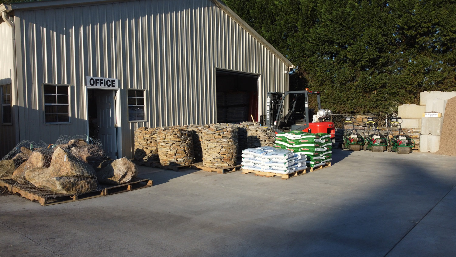 Gallery Jamestown, NC Sedgefield Lawn & Landscape Supply